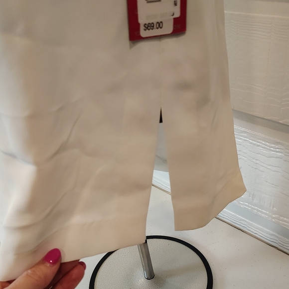 Vince Camuto Women's XS  Cowl Neck Luxe Crepe De China Blouse White Career Wear - Picture 4 of 8